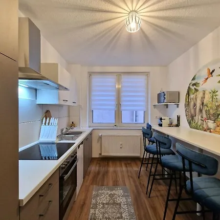 Lägenhet Light Jungle - Innenstadt Fuer 7 Grill Balkon Netflix Waschtrockner Gießen