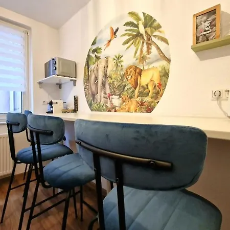 Daire Light Jungle - Innenstadt Fuer 7 Grill Balkon Netflix Waschtrockner