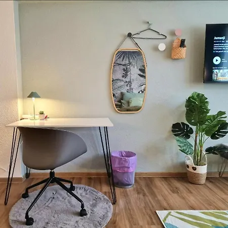 Light Jungle - Innenstadt Fuer 7 Grill Balkon Netflix Waschtrockner Daire Gießen