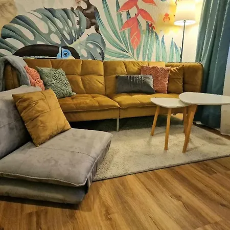 Light Jungle - Innenstadt Fuer 7 Grill Balkon Netflix Waschtrockner Gießen