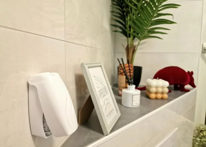 Light Jungle - Innenstadt Für 7 Grill Balkon Netflix Waschtrockner *