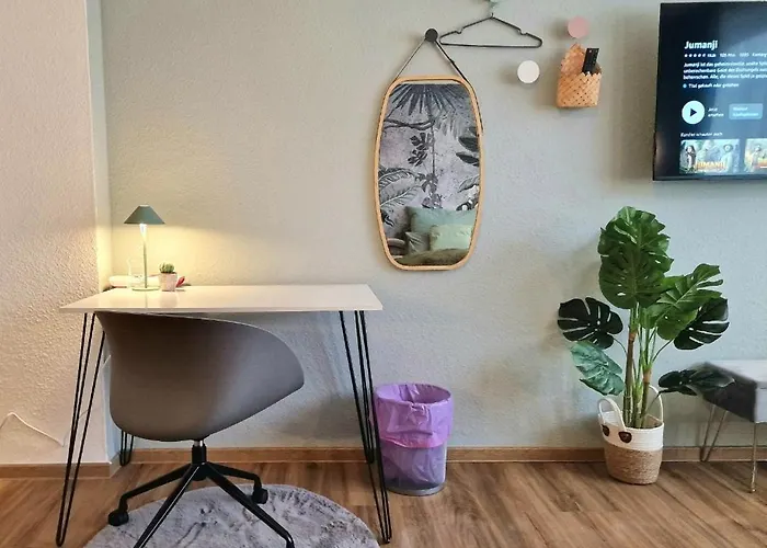 Light Jungle - Innenstadt Für 7 Grill Balkon Netflix Waschtrockner Apartamento Gießen