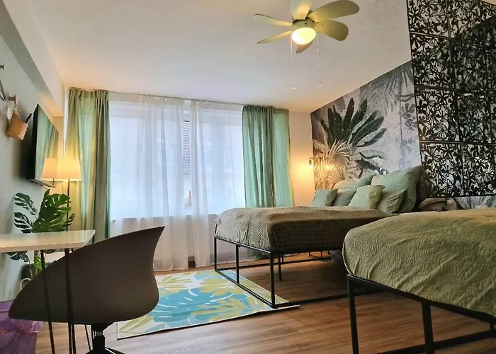 Apartamento Light Jungle - Innenstadt Für 7 Grill Balkon Netflix Waschtrockner Gießen