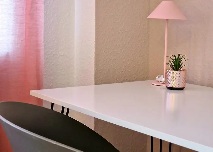 Light Jungle - Innenstadt Für 7 Grill Balkon Netflix Waschtrockner Apartamento Gießen