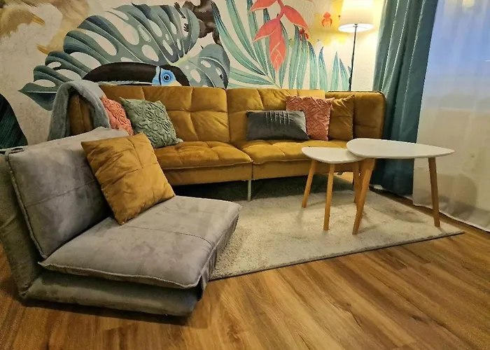 Light Jungle - Innenstadt Für 7 Grill Balkon Netflix Waschtrockner Gießen